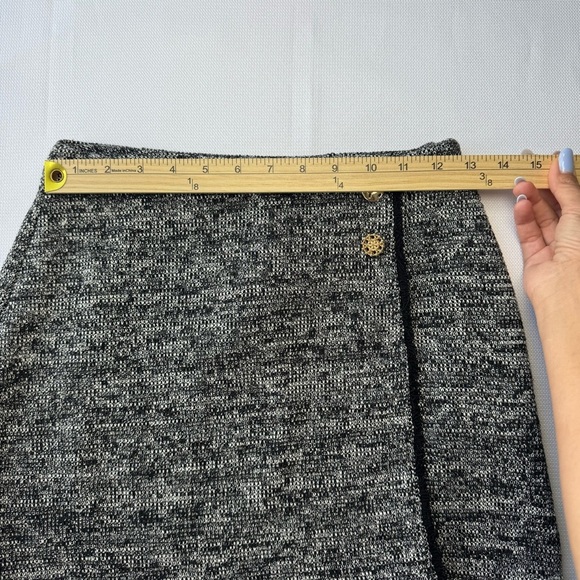 NWT Zara Black and Gray Tweed Mini Skirt with gold buttons size S - Picture 6 of 13